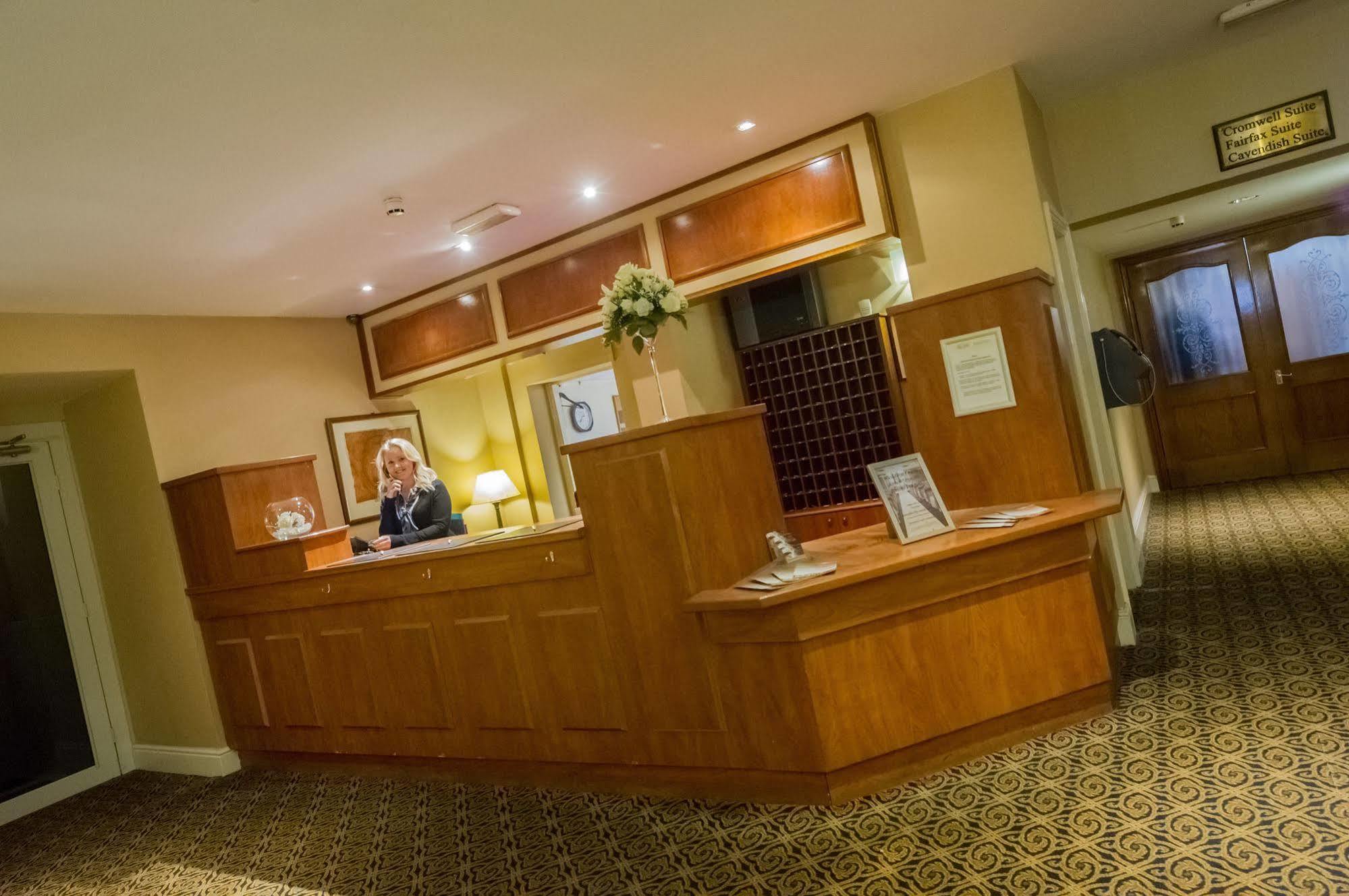 Gomersal Park Hotel & Dream Spa Extérieur photo